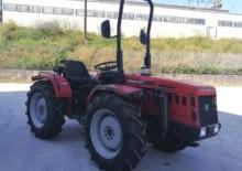 Tractoren met vierwielaandrijving Carraro Supertigre 7700 Titr.