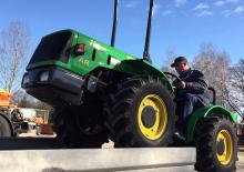 Tractoren met vierwielaandrijving Ferrari System 75 RS F