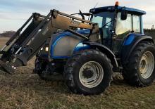 Tractoren met vierwielaandrijving Valtra T 140 E