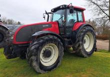 Tractoren met vierwielaandrijving Valtra T 190