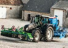 Tractoren met vierwielaandrijving Valtra T 203
