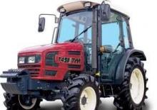 Tractoren met vierwielaandrijving TYM T451