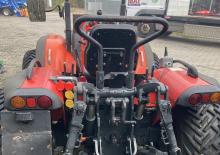 Tractoren met vierwielaandrijving Carraro TRX 8400