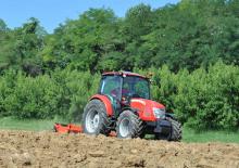 Tractoren met vierwielaandrijving McCormick X4.55