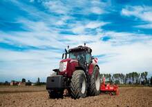 Tractoren met vierwielaandrijving McCormick X7.623 Efficient 