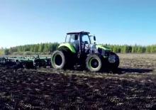 Tractoren met vierwielaandrijving Zoomlion ZL2104