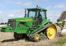 Tractors met rubberwielen John Deere 8410 T