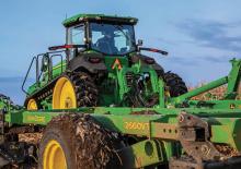 Tractors met rubberwielen John Deere 8RT 340