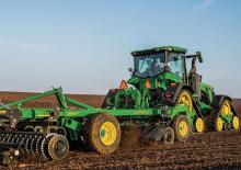 Tractors met rubberwielen John Deere 8RX 310