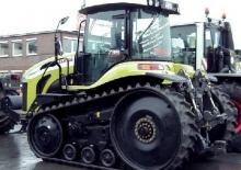 Tractors met rubberwielen Challenger MT735