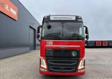 Trekkers Volvo Trucks FH13.420 6x2 Tractor - Medium