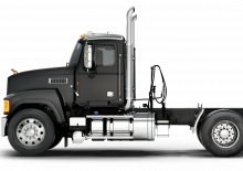 Trekkers Mack Pinnacle Day Cab MP8 6x2