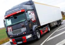 Trekkers Renault PREMIUM ROUTE 330 2.2M 4x2