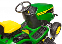 Zitmaaiers en Tuin tractoren John Deere X167