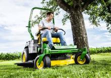 Zitmaaiers en Tuin tractoren John Deere Z515E