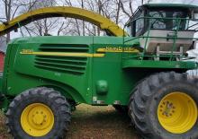 Veldhakselaars met tweewielaandrijving John Deere 7400