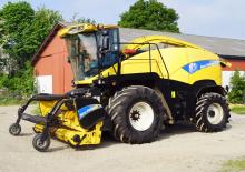 Veldhakselaars met tweewielaandrijving New Holland FR 9050