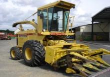 Veldhakselaars met vierwielaandrijving Ford-NH 2405 CP