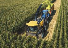 Veldhakselaars met vierwielaandrijving New Holland FR 850
