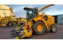 Veldhakselaars met vierwielaandrijving New Holland FX 28