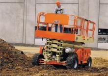 Verrijdbare schaarliften JLG 260MRTA