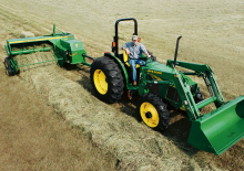 Vierkante-balenpersen John Deere 338