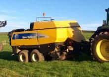 Vierkante-balenpersen New Holland B 930 APY