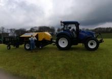 Vierkante-balenpersen New Holland BB 920