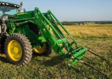 Voorladers John Deere 680R