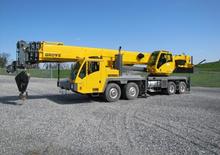 Vrachtwagenkranen Grove TMS800E