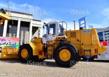 Wiel dozer Belaz 68020
