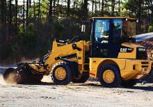 Wielladers Caterpillar 904 B