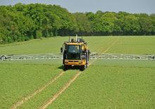 Zelfrijdende veldspuiten Challenger RoGator 655