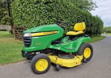 Zitmaaiers en Tuin tractoren John Deere X320