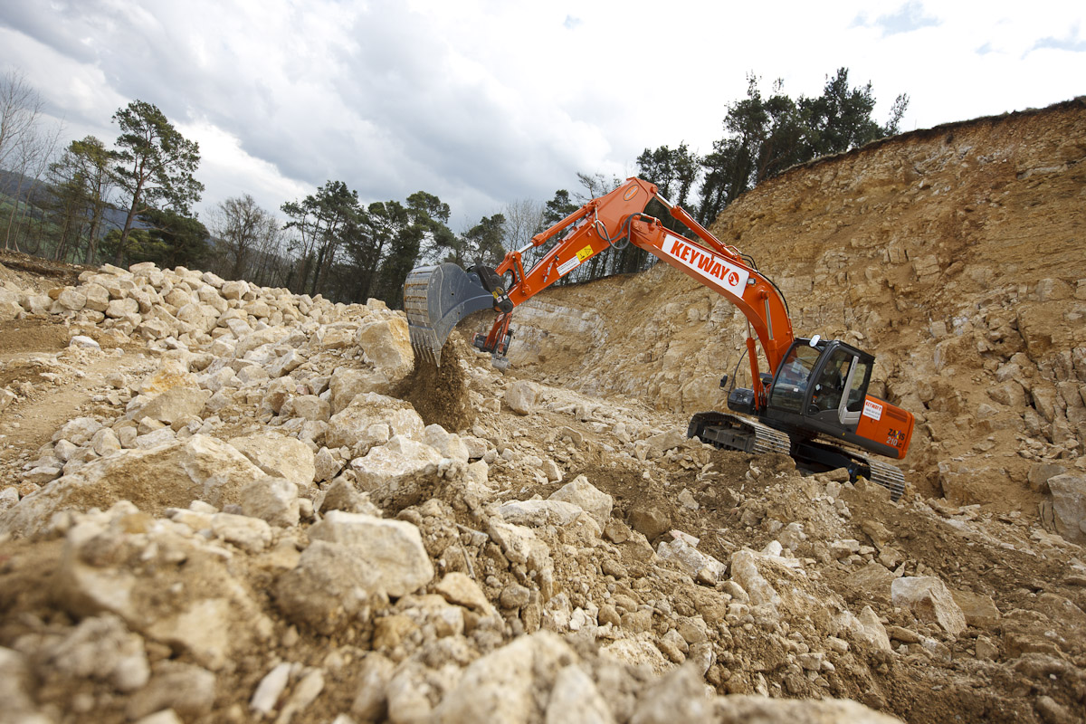Hitachi ZX 210 LC-3 specificaties & technische gegevens (2007-2013)