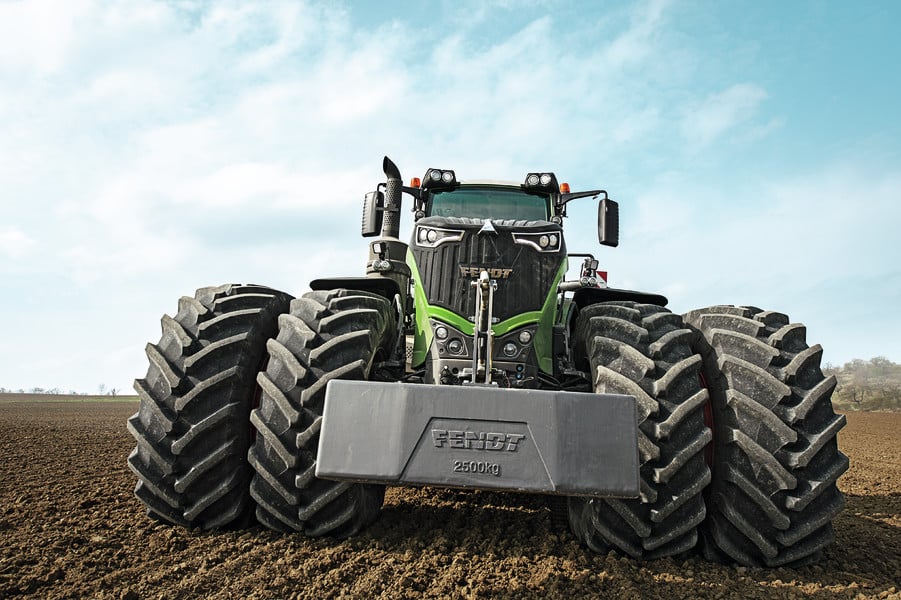 tractoren-met-vierwielaandrijving-1050-vario-powerplus-fendt.jpg